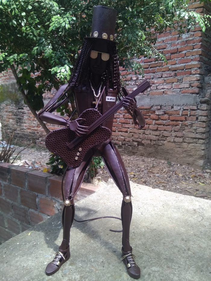 Escultura Slash 